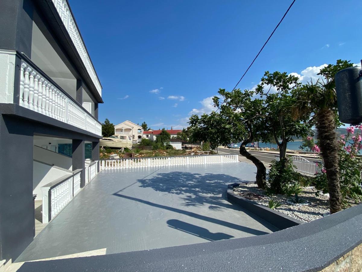 Apartmani Anita Starigrad Paklenica Exterior foto