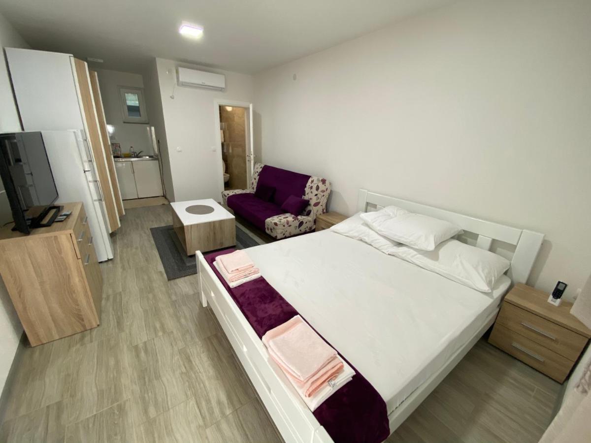 Apartmani Anita Starigrad Paklenica Exterior foto